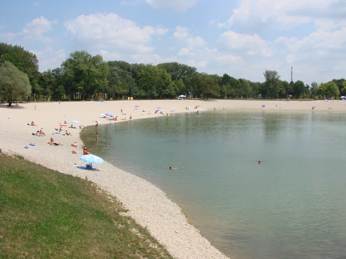 Bundek